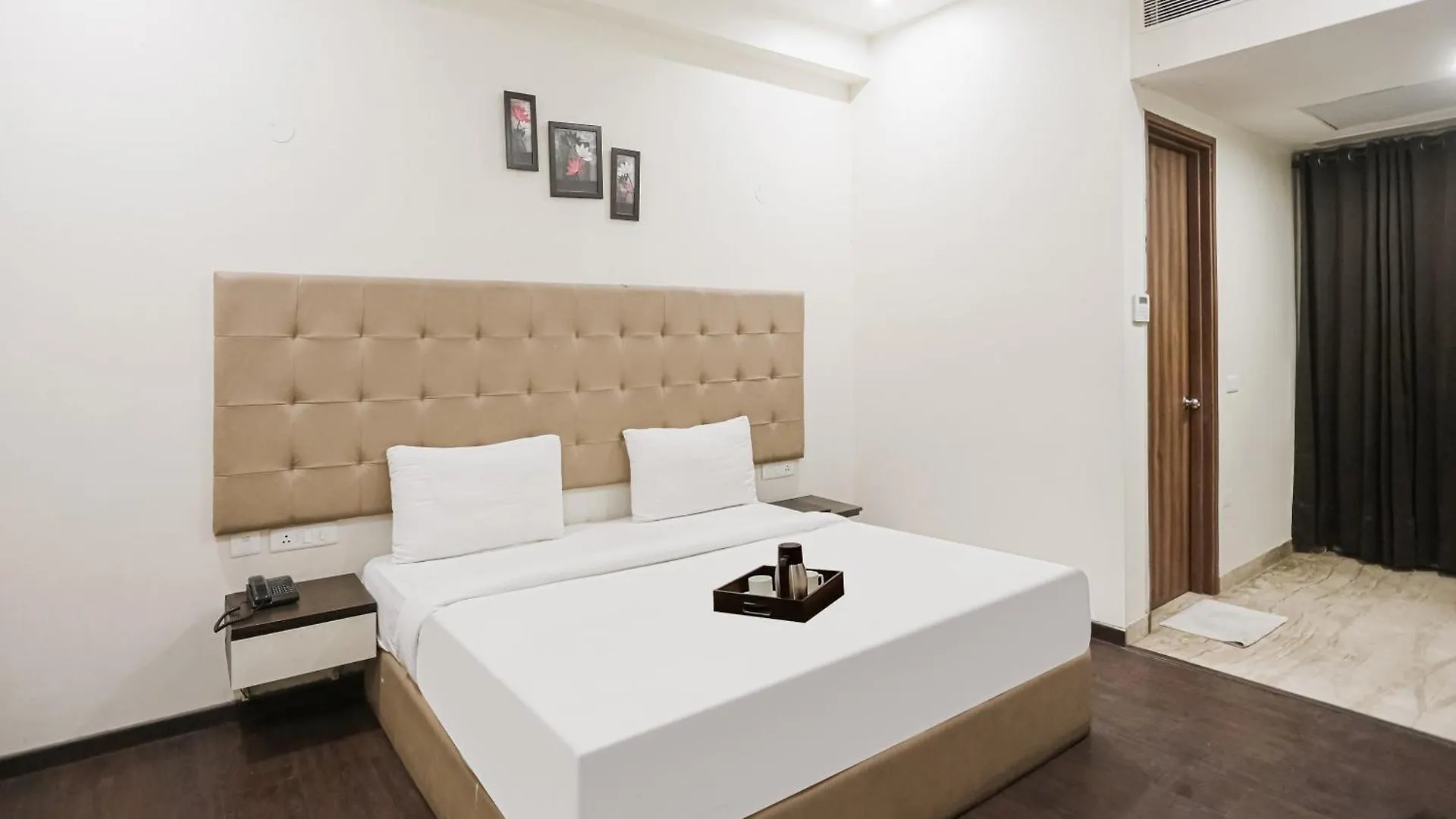 Townhouse The Amv Hotel غورغاون الهند