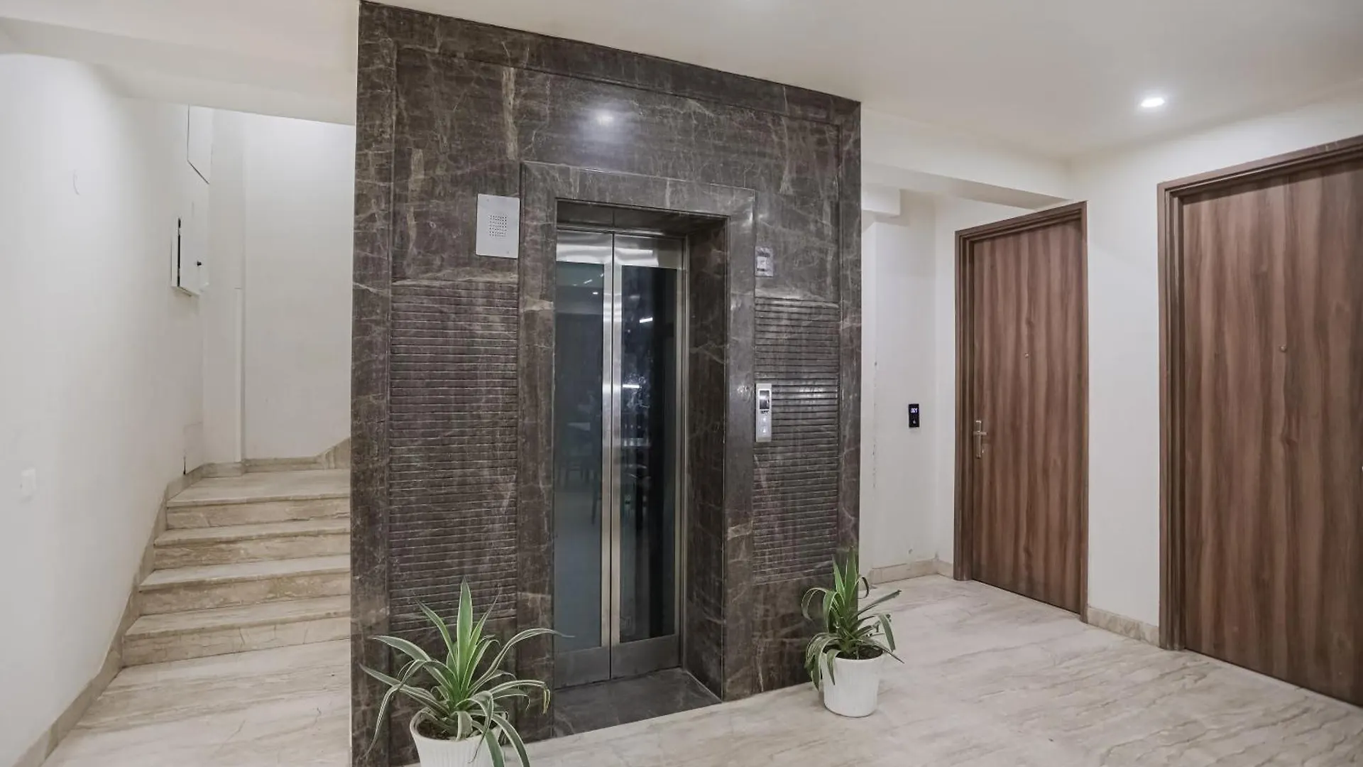 Townhouse The Amv Hotel غورغاون 4*,