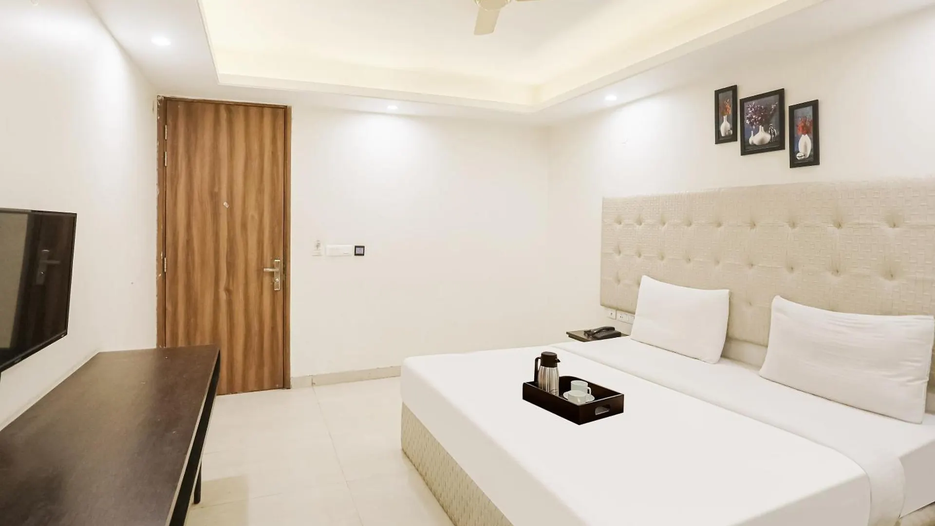 Townhouse The Amv Hotel غورغاون